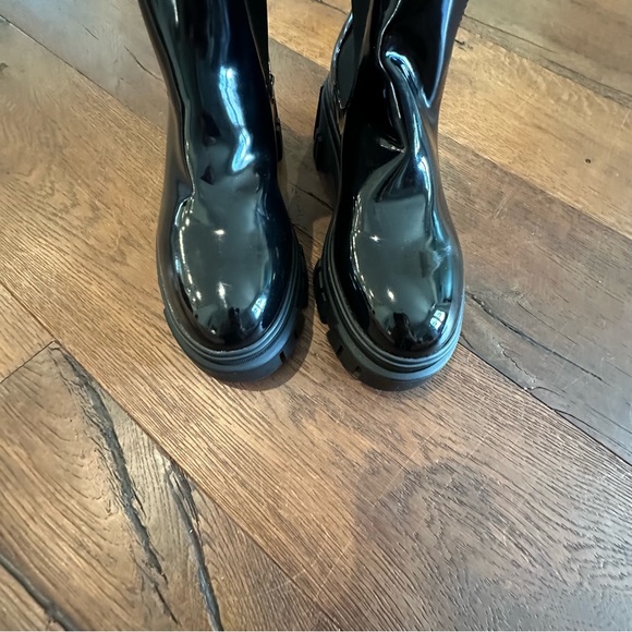 Jenny Chinese laundry black rubber patent leather lug boots round toe nwot - Picture 8 of 9